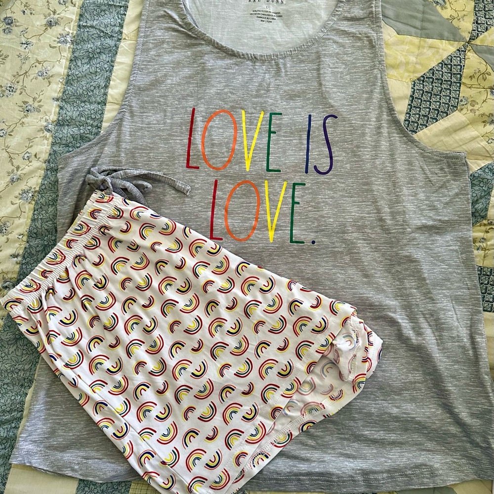 Rae Dunn Love is Love 2 piece pajama set. Size lg